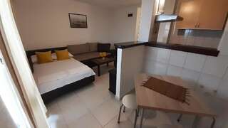 Апартаменты Apartments Markovic Бар Апартаменты с 2 спальнями-2